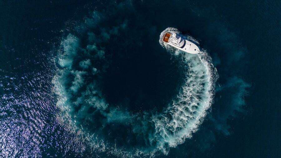 2001 Hatteras 60 Convertible - Sinyorita Salada