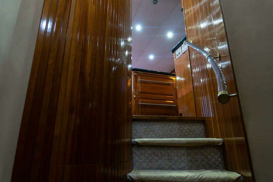 2001 Hatteras 60 Convertible - Sinyorita Salada