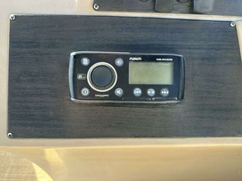 2017 Harris 220 Cruiser Tritoon