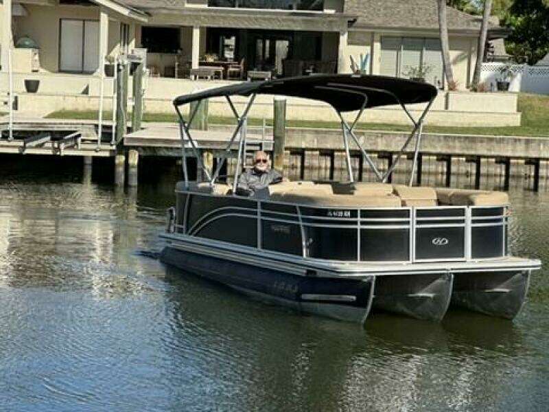 2017 Harris 220 Cruiser Tritoon