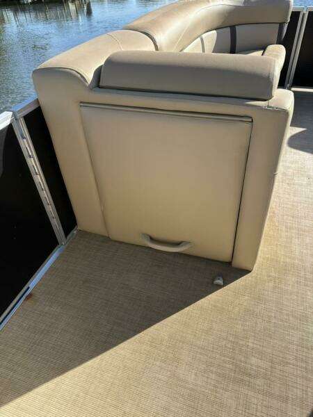 2017 Harris 220 Cruiser Tritoon