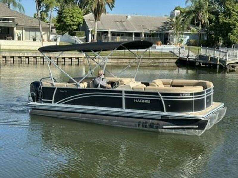 2017 Harris 220 Cruiser Tritoon