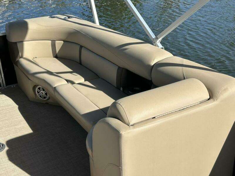 2017 Harris 220 Cruiser Tritoon