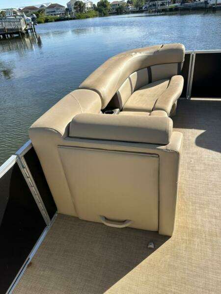 2017 Harris 220 Cruiser Tritoon