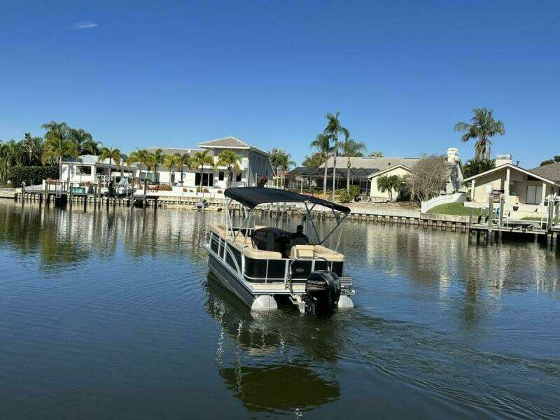 2017 Harris 220 Cruiser Tritoon