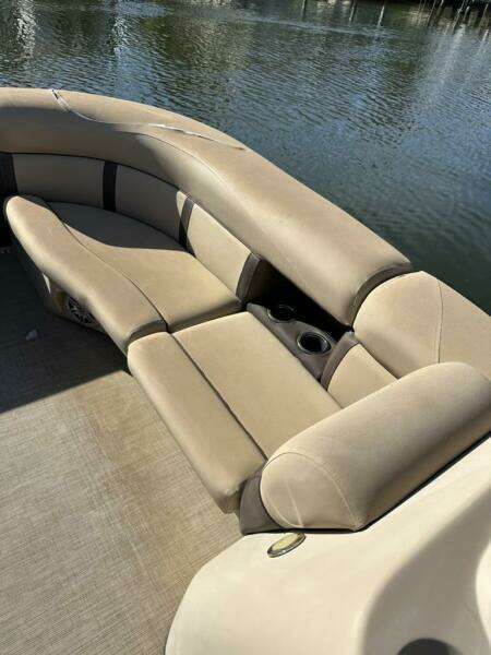 2017 Harris 220 Cruiser Tritoon