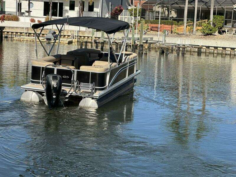 2017 Harris 220 Cruiser Tritoon