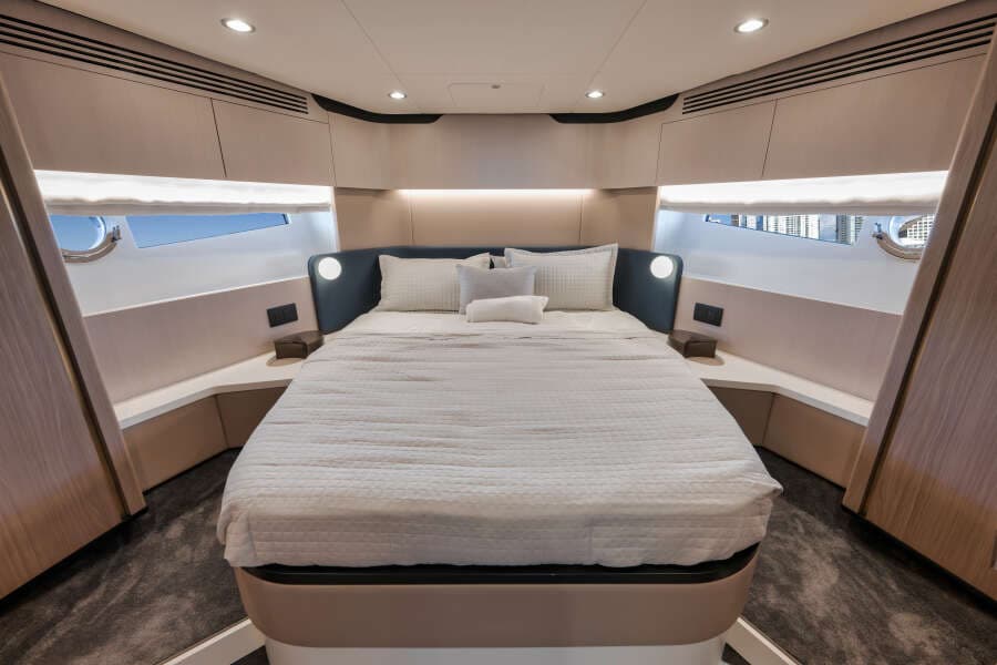 2022 Azimut FLYBRIDGE