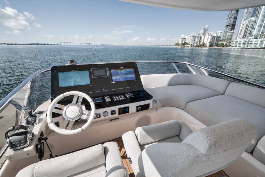 2022 Azimut FLYBRIDGE