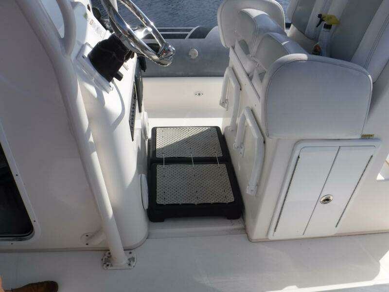 2015 Zodiac PRO 850 OPTIUM & Custom Trailer