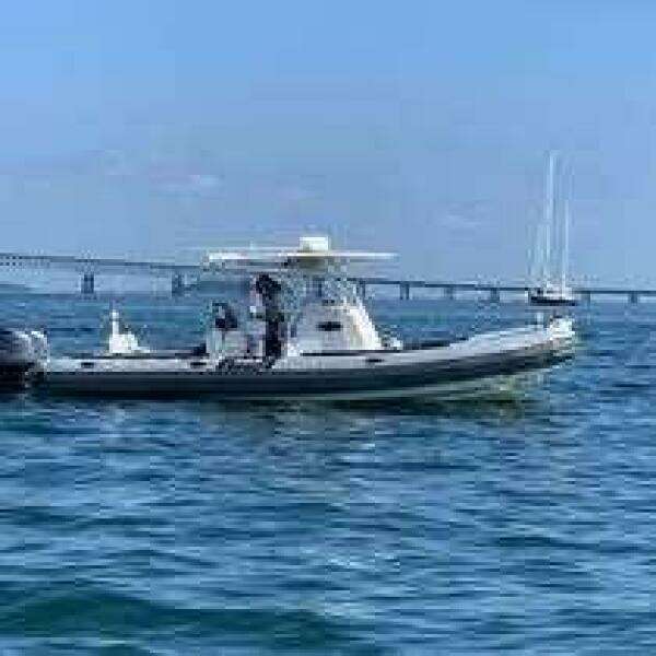 2015 Zodiac PRO 850 OPTIUM & Custom Trailer