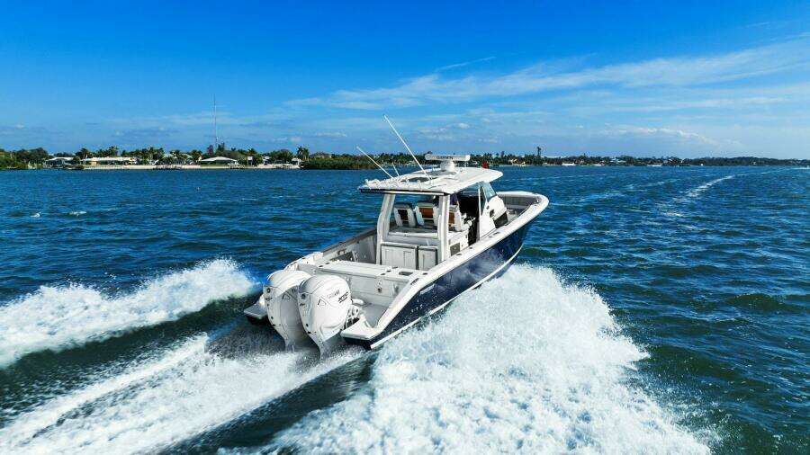 2024 Pursuit S 358 Sport - Profile 