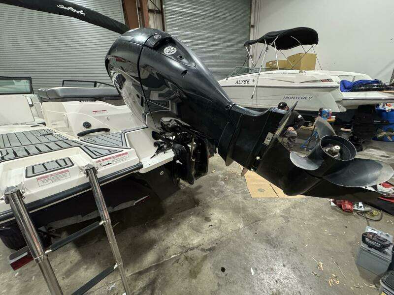 2016 Sea Ray 210SPX-OB