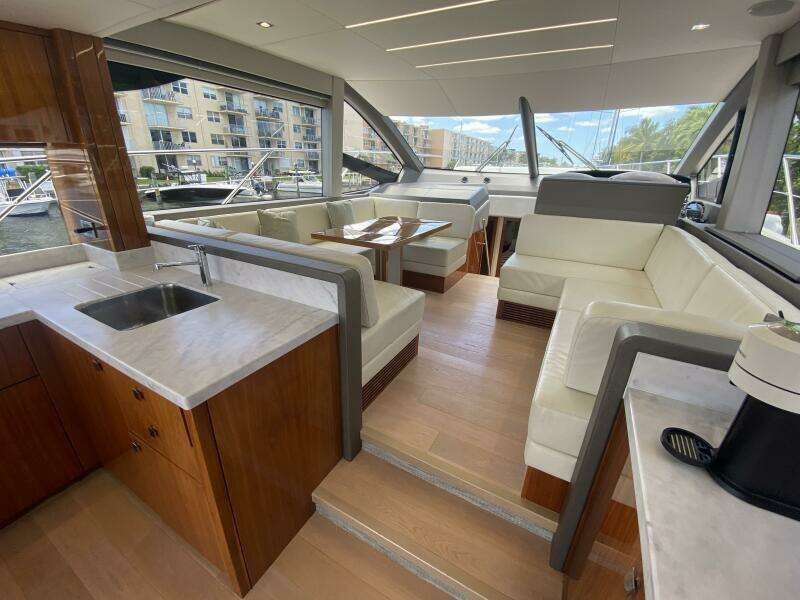 2017 Sunseeker 52 Manhattan