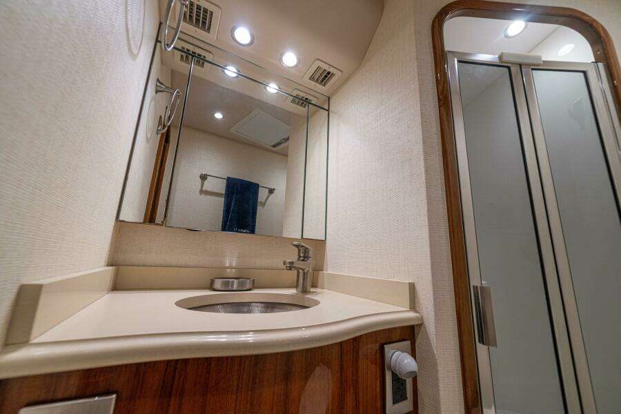 2016 Viking 66 Convertible