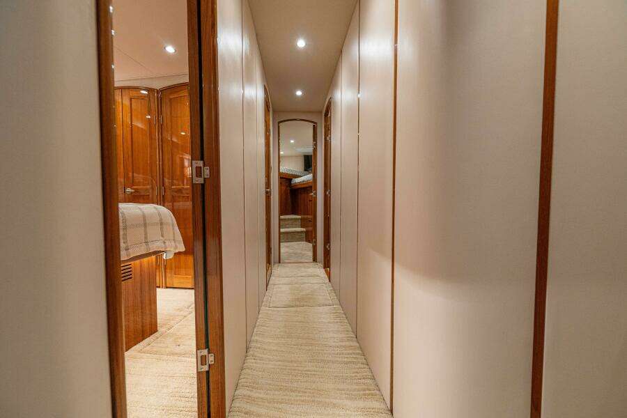 2016 Viking 66 Convertible