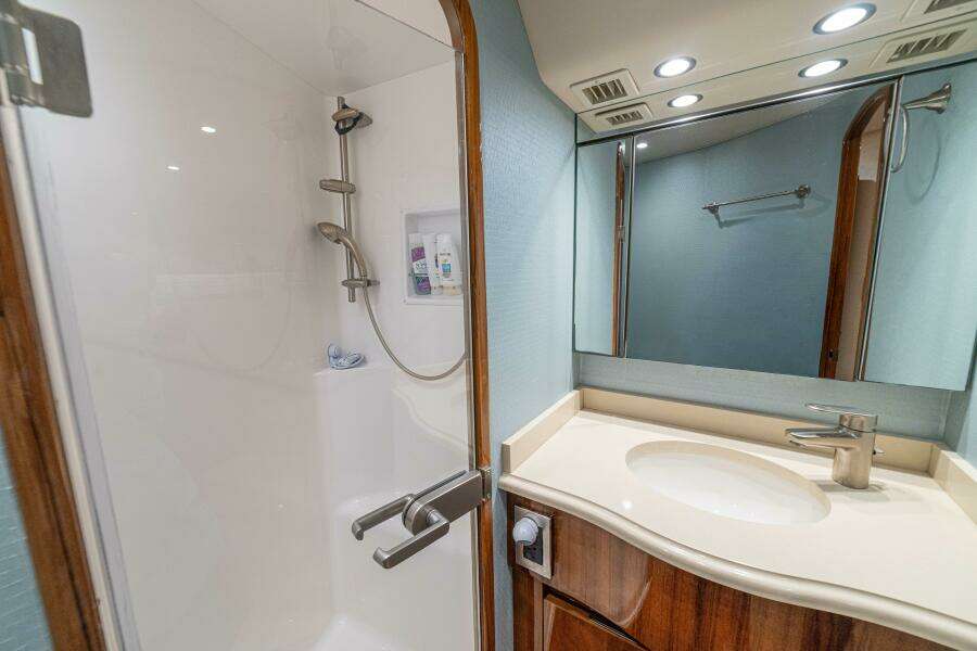 2016 Viking 66 Convertible