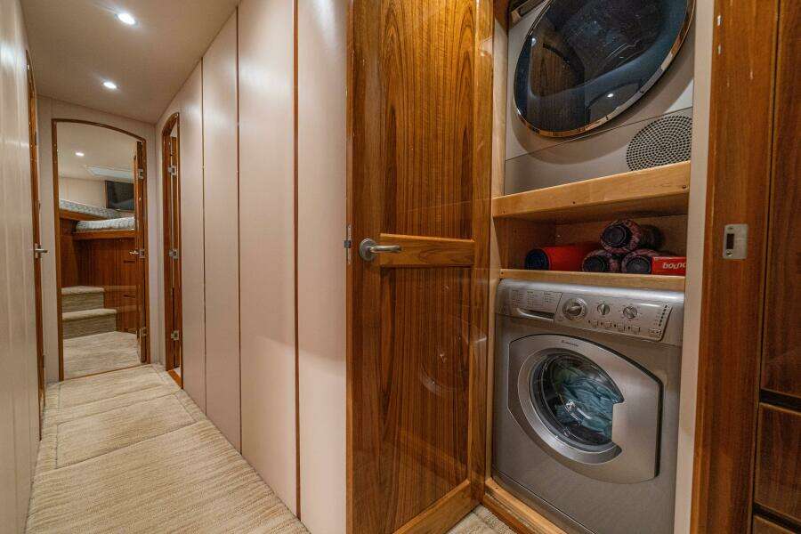 2016 Viking 66 Convertible