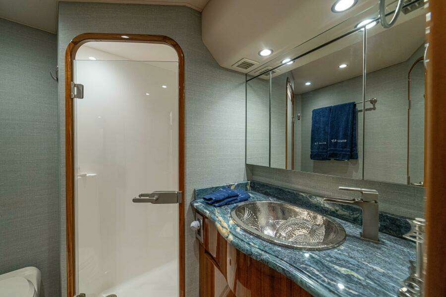 2016 Viking 66 Convertible