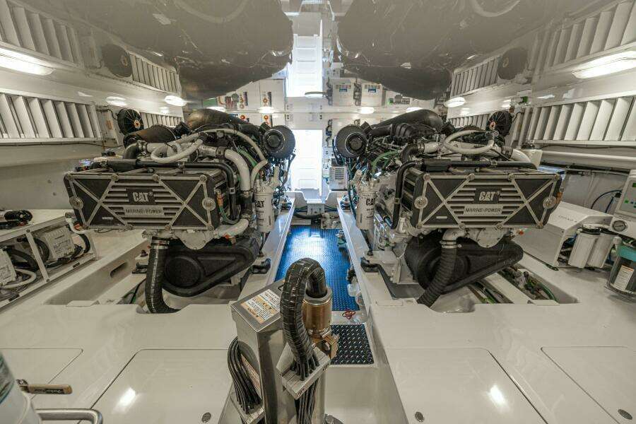 2016 Viking 66 Convertible