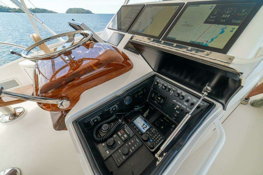 2016 Viking 66 Convertible