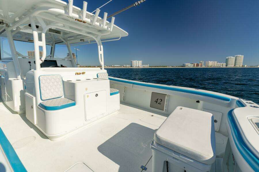 2017 42 Yellowfin Offshore Fins Up Back Deck (5)