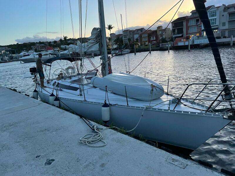 1984 Beneteau First 38.5