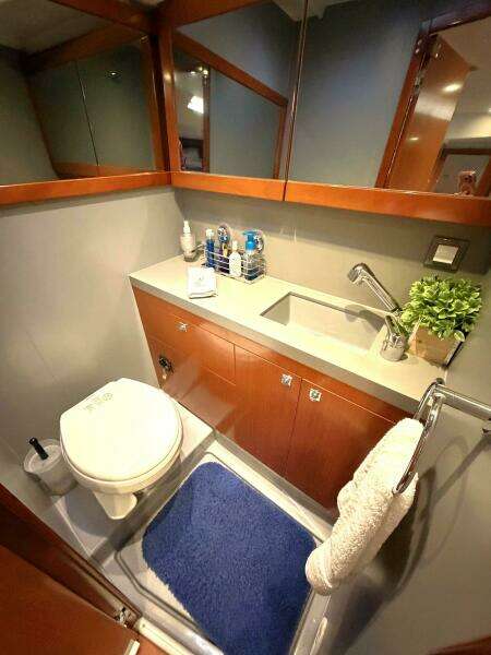 2014 Beneteau Oceanis 55