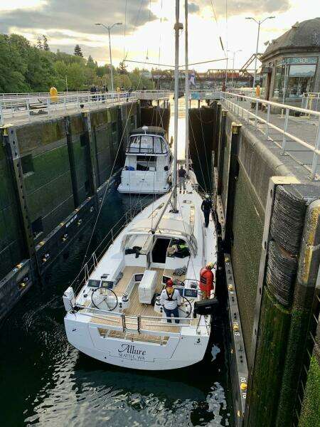 2014 Beneteau Oceanis 55