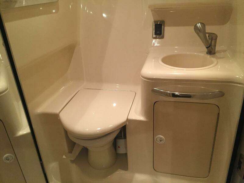 2001 Sea Ray 340 Amberjack