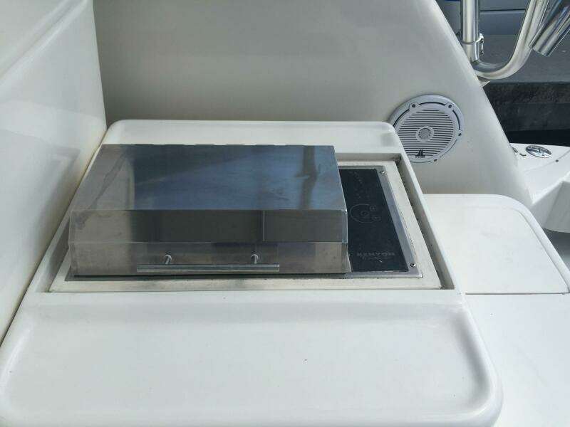 2001 Sea Ray 340 Amberjack