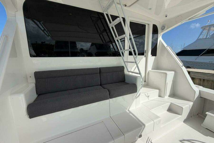 1999 Viking 58 Convertible