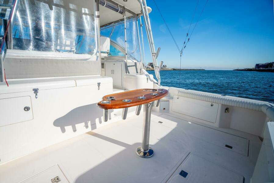 2007 Cabo 40 Express