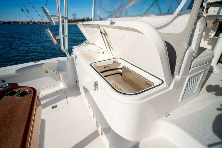 2007 Cabo 40 Express