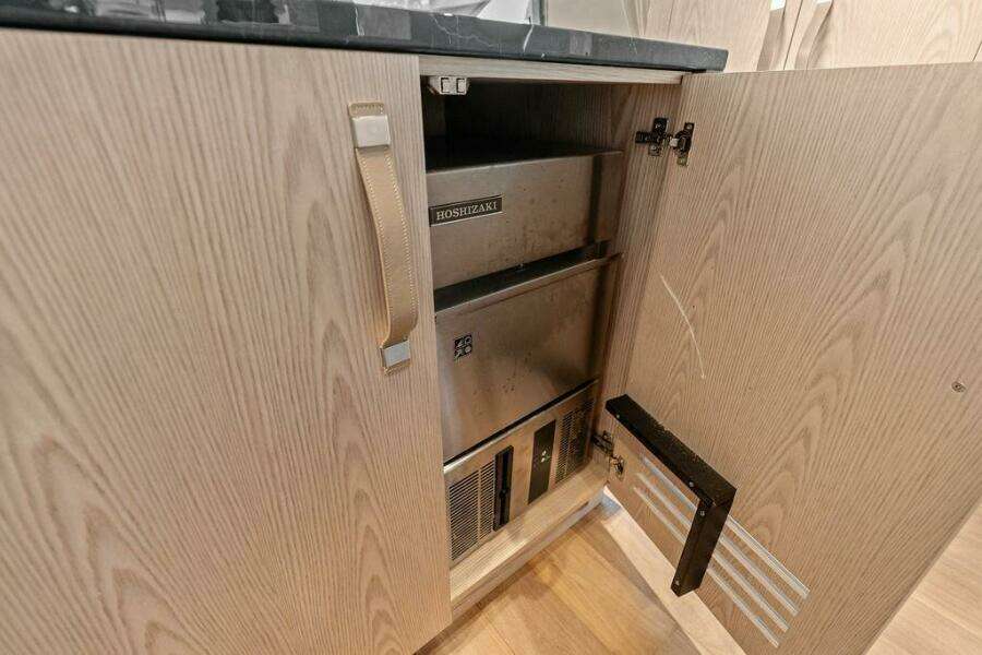 2023 Sanlorenzo SD118