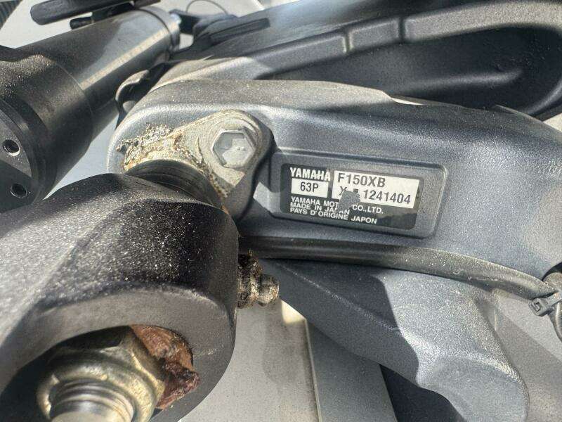 2021 Sea Hunt Ultra 219