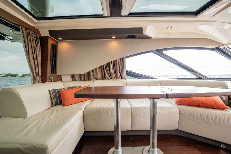 2015 Sea Ray 510 Sundancer