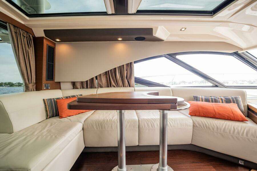 2015 Sea Ray 510 Sundancer