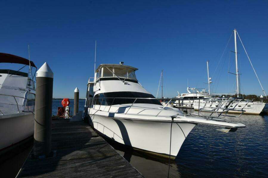 1993 Ocean Yachts 44 Motoryacht