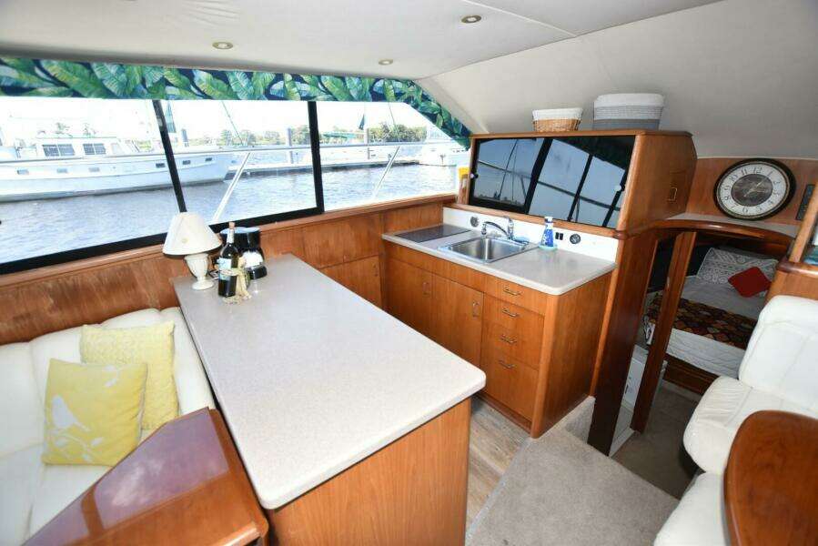 1993 Ocean Yachts 44 Motoryacht