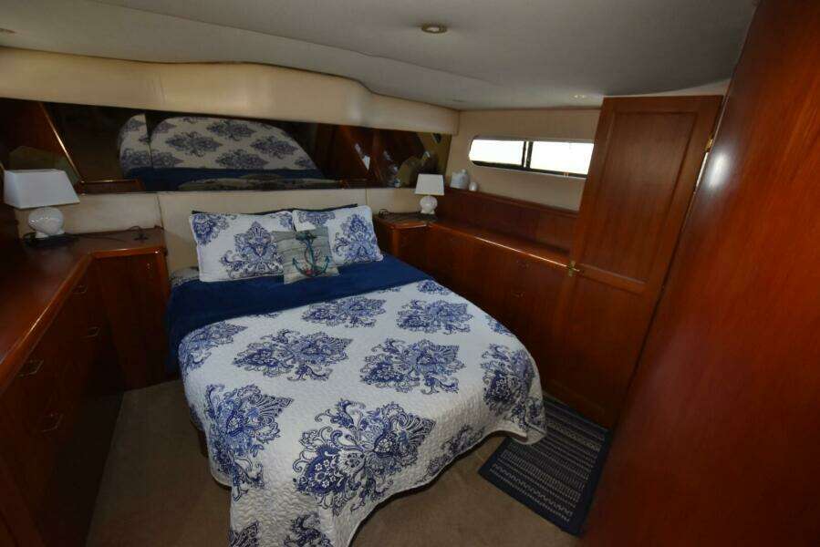 1993 Ocean Yachts 44 Motoryacht
