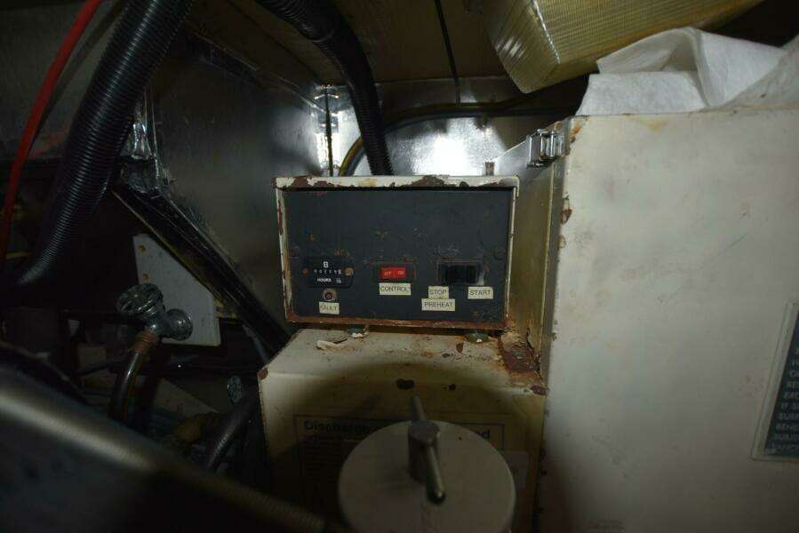 1993 Ocean Yachts 44 Motoryacht