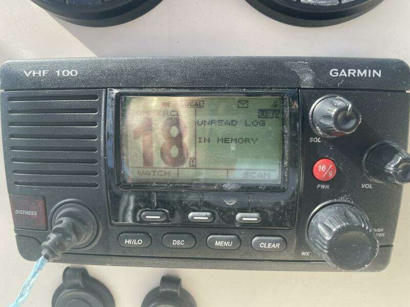 2015 Boston Whaler 230 Vantage