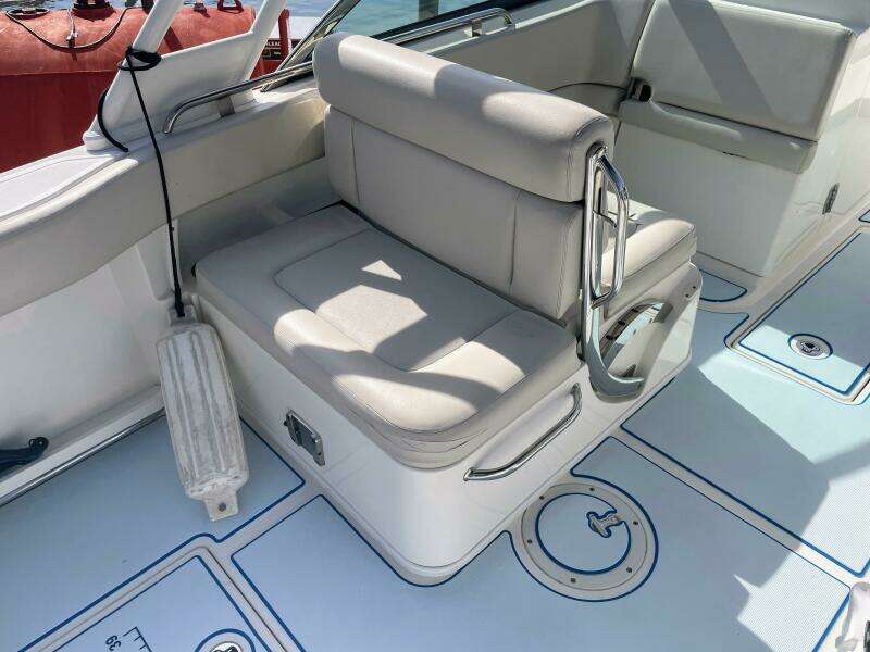 2015 Boston Whaler 230 Vantage