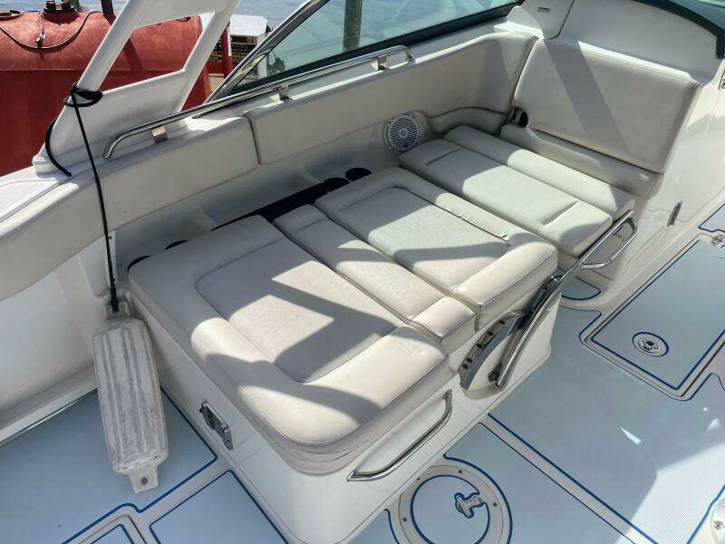 2015 Boston Whaler 230 Vantage