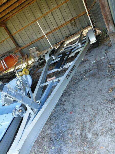 2015 Boston Whaler 230 Vantage