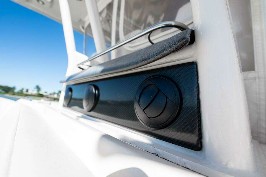 2021 Grady-White Canyon 456