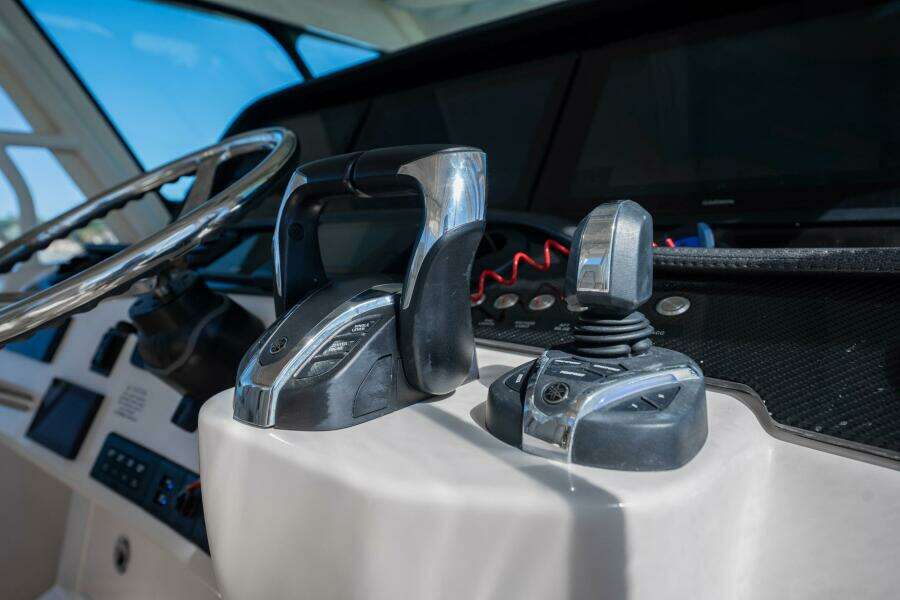 2021 Grady-White Canyon 456