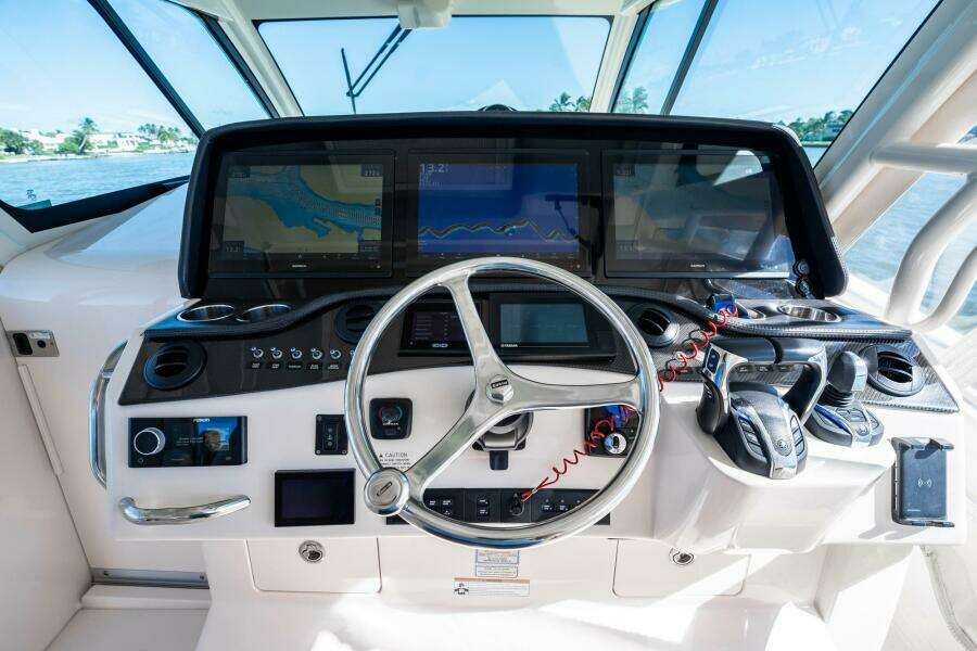 2021 Grady-White Canyon 456