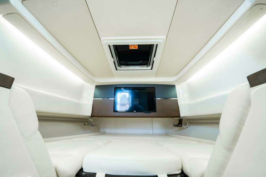 2021 Grady-White Canyon 456